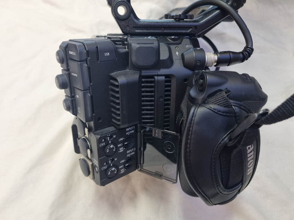 캐논 c300 mark3 시네마 카메라 판매합니다--2