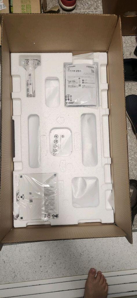 삼성 32인치 m7모니터 최신새제품--1