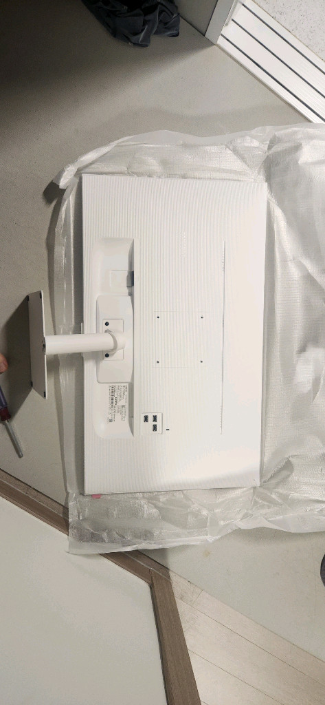 삼성 32인치 m7모니터 최신새제품--2