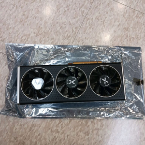 새거급 xfx 라데온 그래픽카드 rx6600xt 머큐리8gb