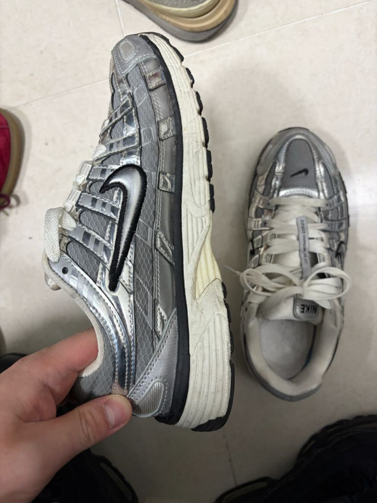 나이키 p6000 메탈릭실버 255--2