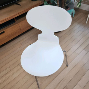 거의새것>> 프리츠한센 앤트체어 3발