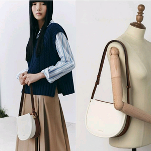 [빈폴]루나 크로스백 새상품