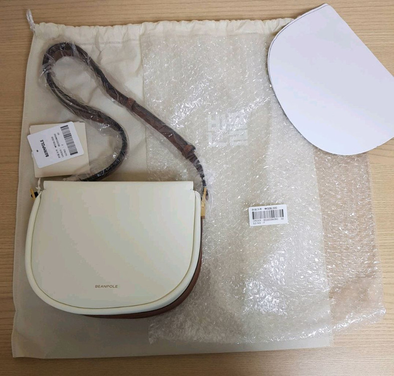 [빈폴]루나 크로스백 새상품--4