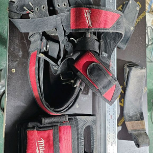 밀워키 작업용 벨트 세트 이미지