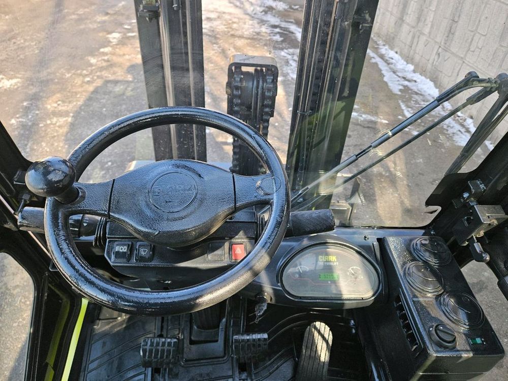중고지게차 클라크 GTS30H (3단) 디젤 3톤 3단 지게차 (3스풀, 3단마스트, 캐빈, 냉난방, 후방카메라)--6