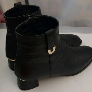 <가격내림>엘칸토 천연가죽쿠션업 앵클부츠240 이미지