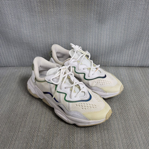 아디다스 오즈위고 운동화 245