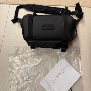 Wandrd 원더드 6L ROGUE 슬링백 V2 팝니다.