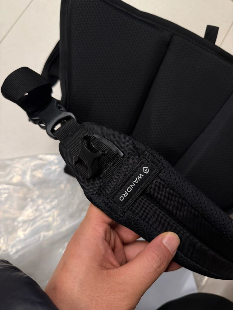 Wandrd 원더드 6L ROGUE 슬링백 V2 팝니다.--4