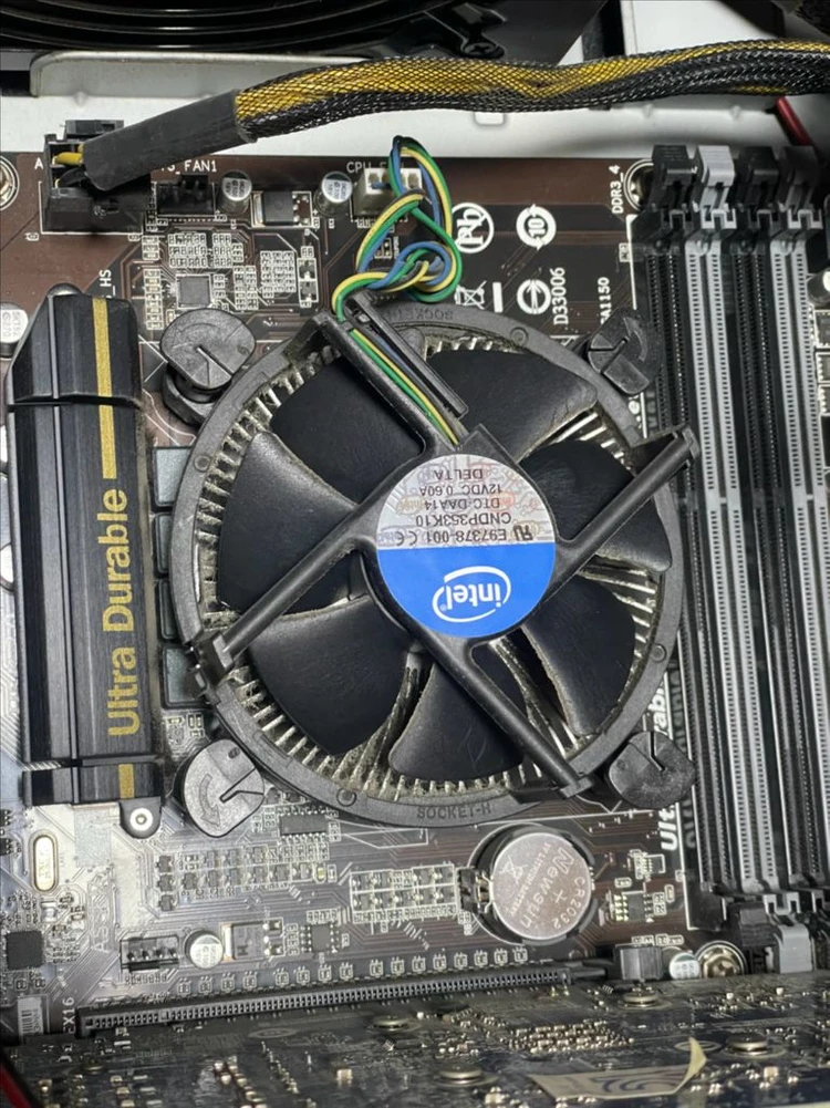 본체 인텔 코어 i5-4670K CPU 3.40GHz 이미지