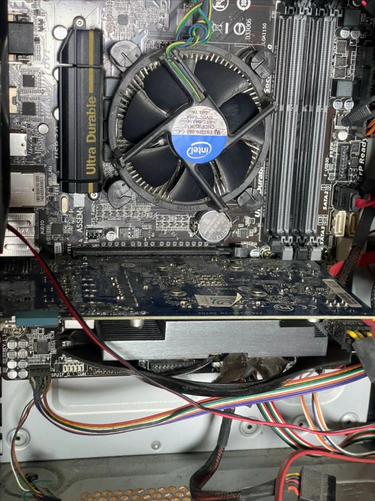 본체 인텔 코어 i5-4670K CPU 3.40GHz 이미지