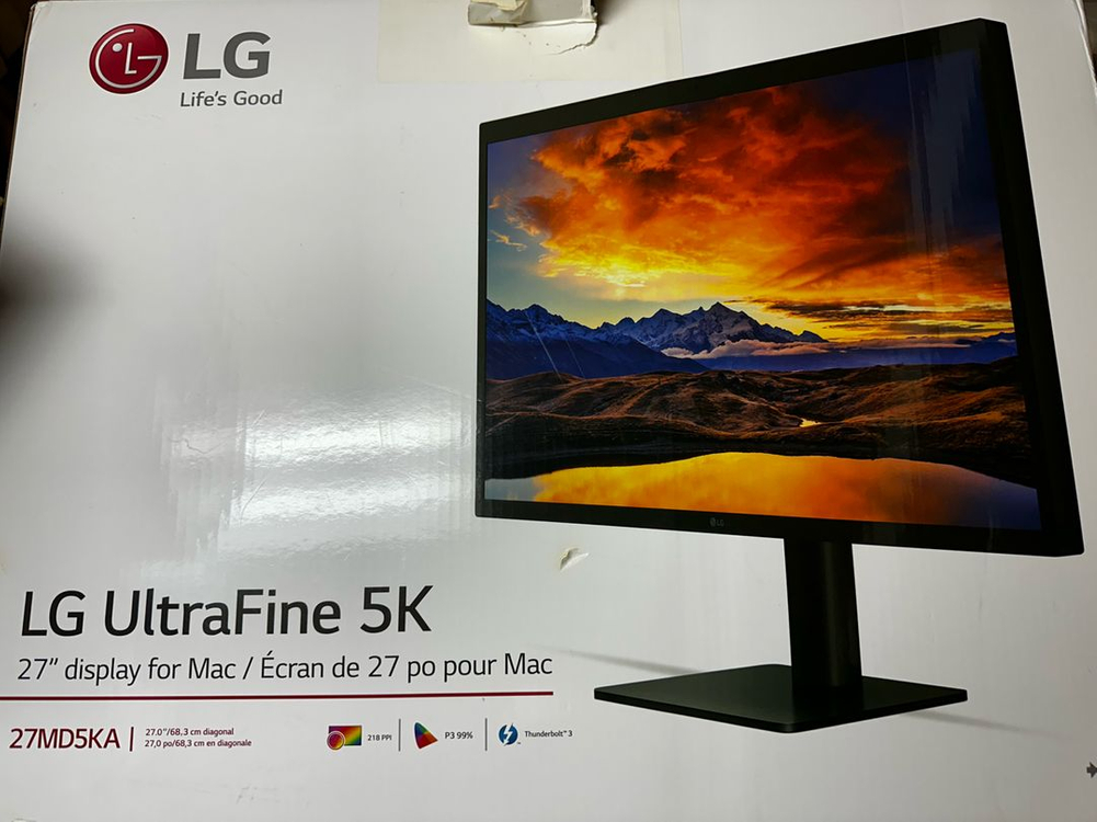 LG 울트라파인 5k 고장난 모니터 이미지