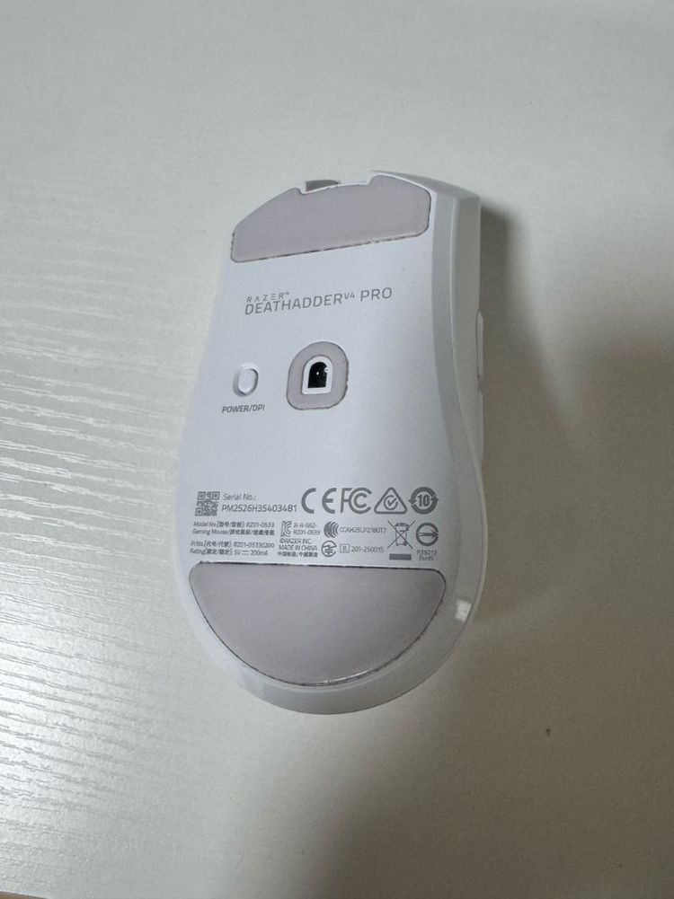 레이저 데스에더 v4 pro 화이트--3