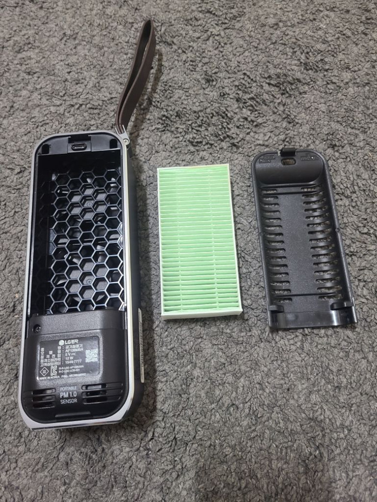 LG 퓨리케어 미니 휴대용 공기청정기 AP139MBA--3