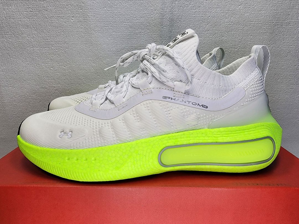 언더아머 런닝화 운동화 265 새상품 정품 무료배송 네고불가 언더아머코리아 국내매장용--1