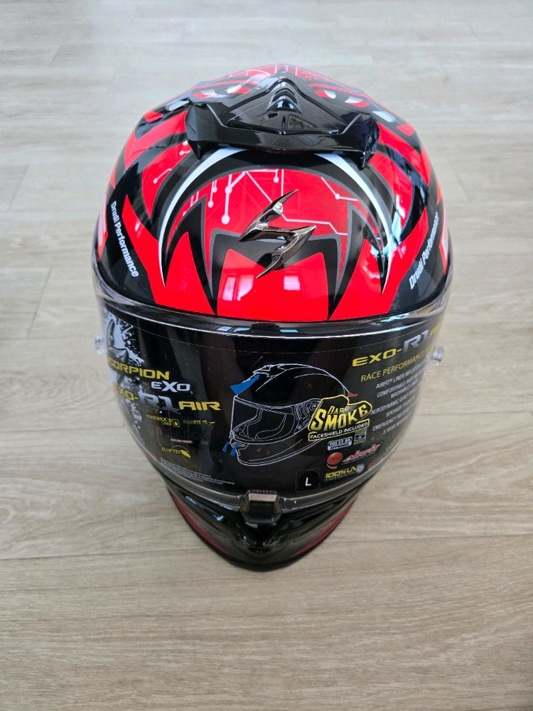 스콜피온 EXO-R1 헬멧--1
