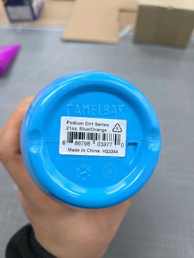 카멜백 포디엄 더트 21온스 자전거물통 미사용품 택포16000 이미지