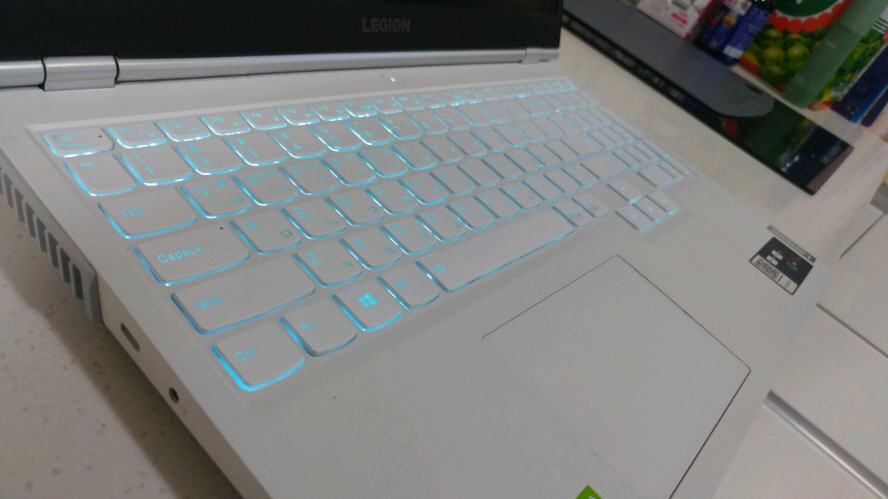 레노버 리전5 세라믹 화이트 게이밍 노트북/RTX3060 이미지