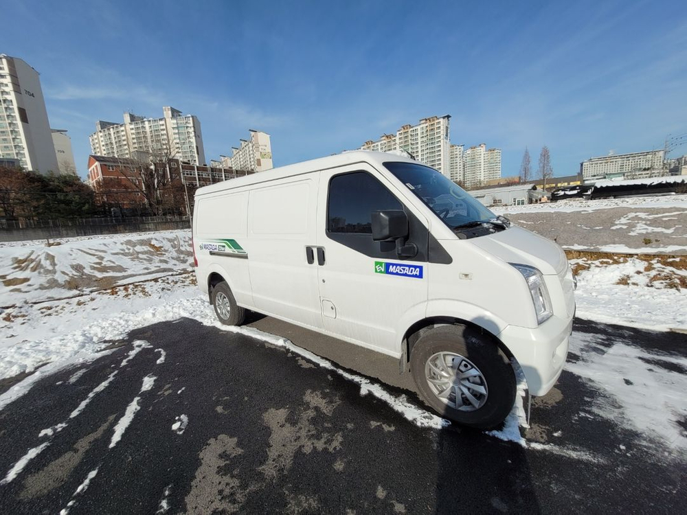 전기차 2인승 화물차--1