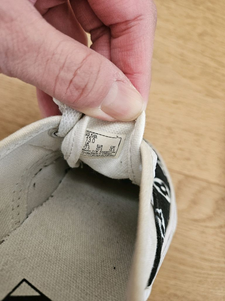 아동 신발 베네통 장화 200 / 스케쳐스 털슬리퍼 200 / 반스루이비통 운동화 185 이미지