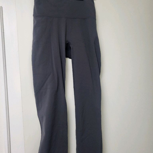 안다르 에어웜 기모 지니 시그니처 레깅스 9부 판매합니다 (사이즈 4)