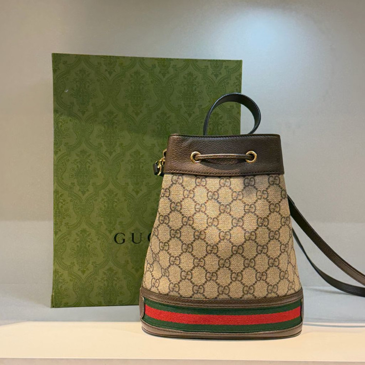 구찌 GG 버킷백 이미지