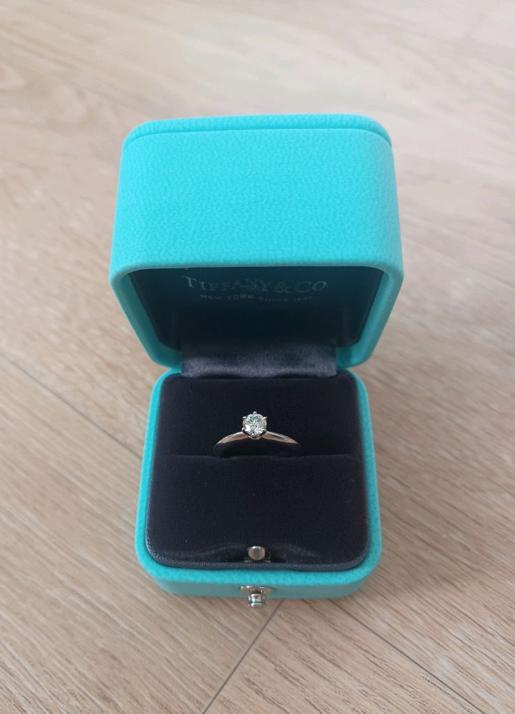 E.VS1)티파니 3.1부 솔리테어 플래티늄 다이아 반지--2