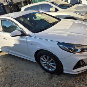 lf쏘나타뉴라이즈판매합니다.가격내림