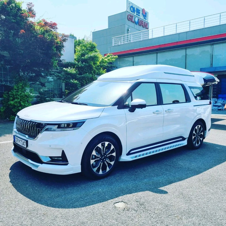 대형 MPV 캠핑카 이미지