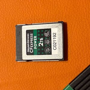 델킨 delkin 5CFexpress type b 2TB + 카드리더기