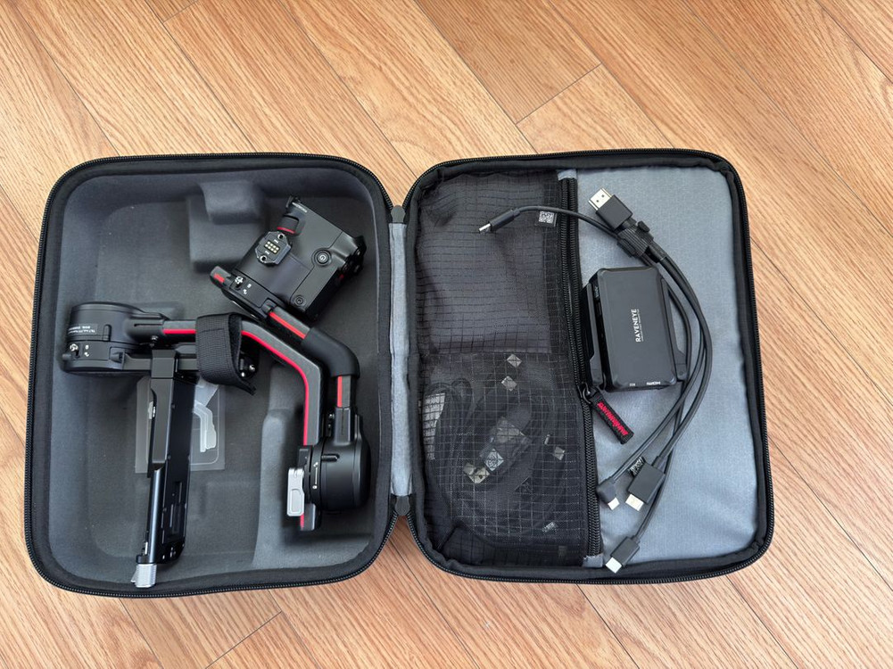 DJI RS 2 Pro Combo 짐벌 +스몰리그 슬링핸들 이미지