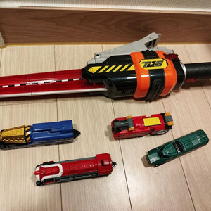 트레인포스 유도브레이커. 경광봉