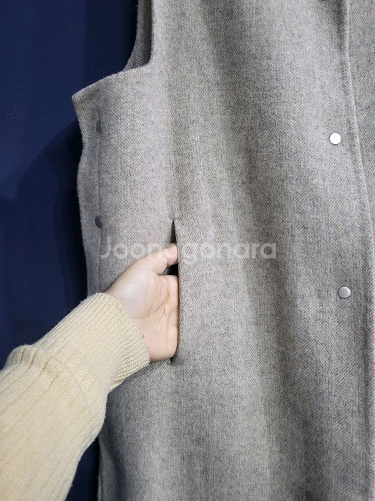 팔라스 울 핸드메이드 벨티드베스트--2