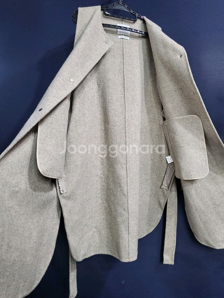 팔라스 울 핸드메이드 벨티드베스트--4