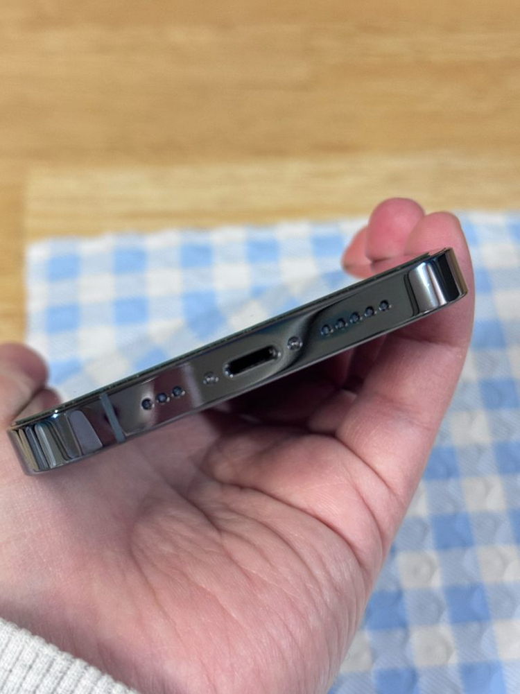 아이폰13프로 256GB 시에라 블루 팝니다.--4