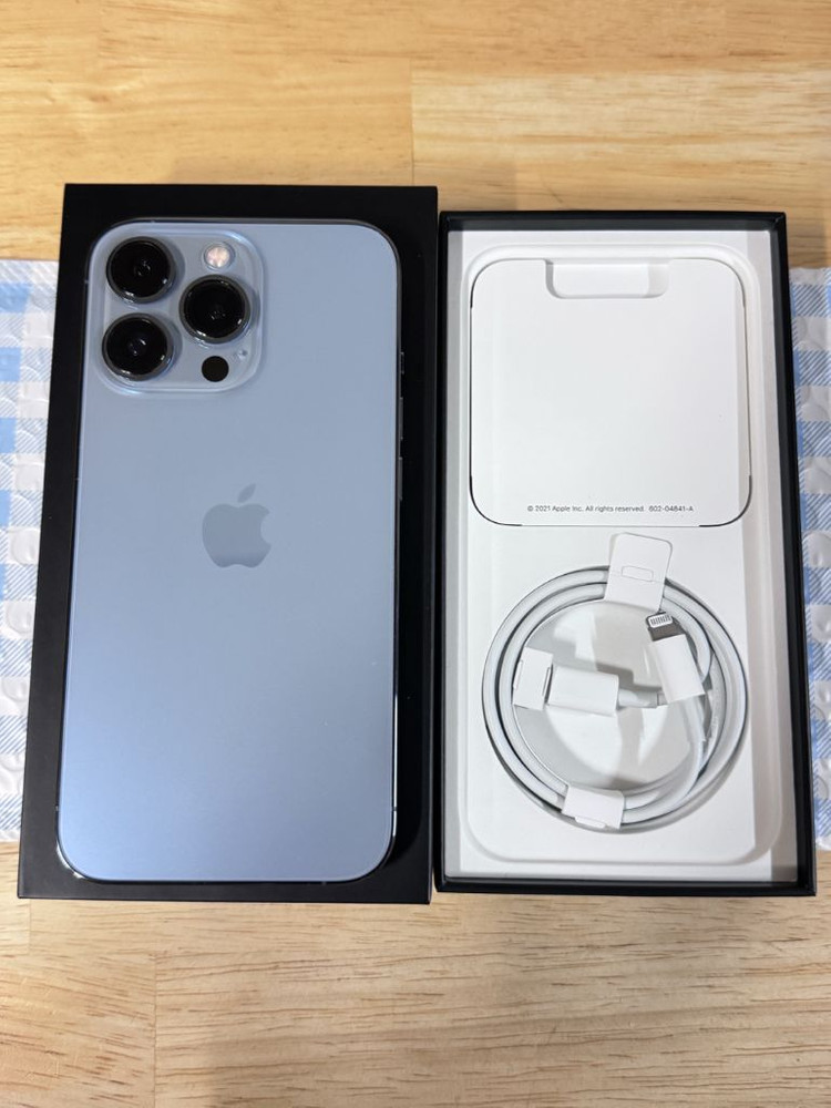 아이폰13프로 256GB 시에라 블루 팝니다.--6