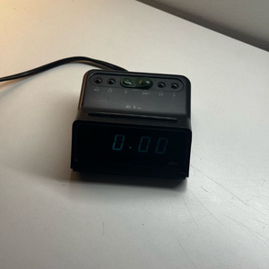 브라운 빈티지 디지털 알람시계