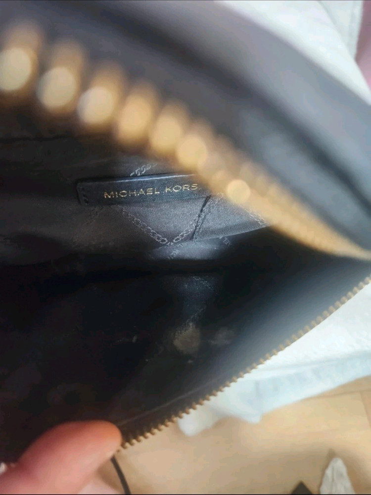 마이클코어스 정품소가죽힙색 지갑--3