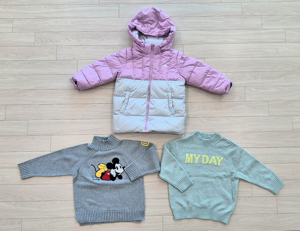 뉴발란스키즈덕다운패딩120+니트120두벌+덤원피스2벌--1