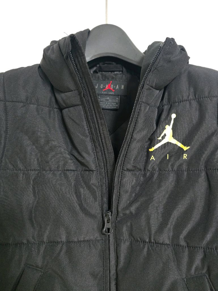 나이키조던 키즈 경량패딩점퍼 130사이즈 블랙--1