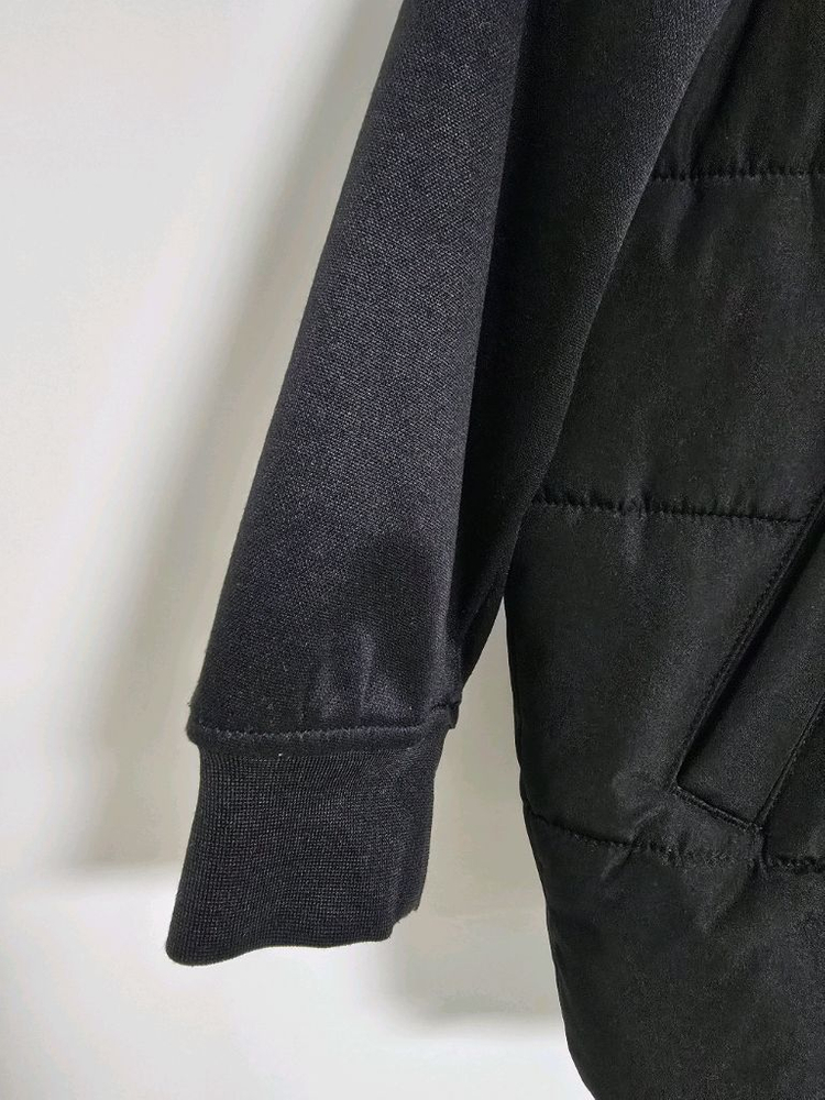 나이키조던 키즈 경량패딩점퍼 130사이즈 블랙--2