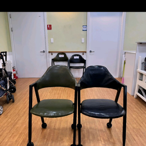 비올렛의자 판매 합니다(홀덤,카페) 편안함 최고 이미지