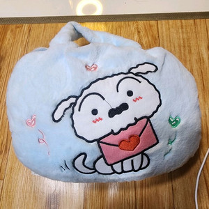 짱구는못말려 흰둥이 가방담요 이미지