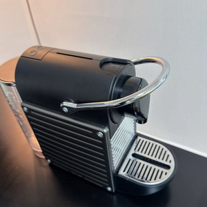 (무료배송) 정품 네스프레소 캡슐 커피머신 C61 + 캡슐커피 서비스 만땅