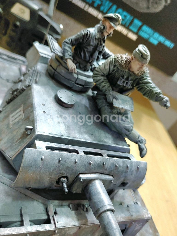 *각종교신가능*정밀도색1/16대형RC카탱크프라모델2WW독일3호전차알씨카풀셋~바람에언덕에서--5