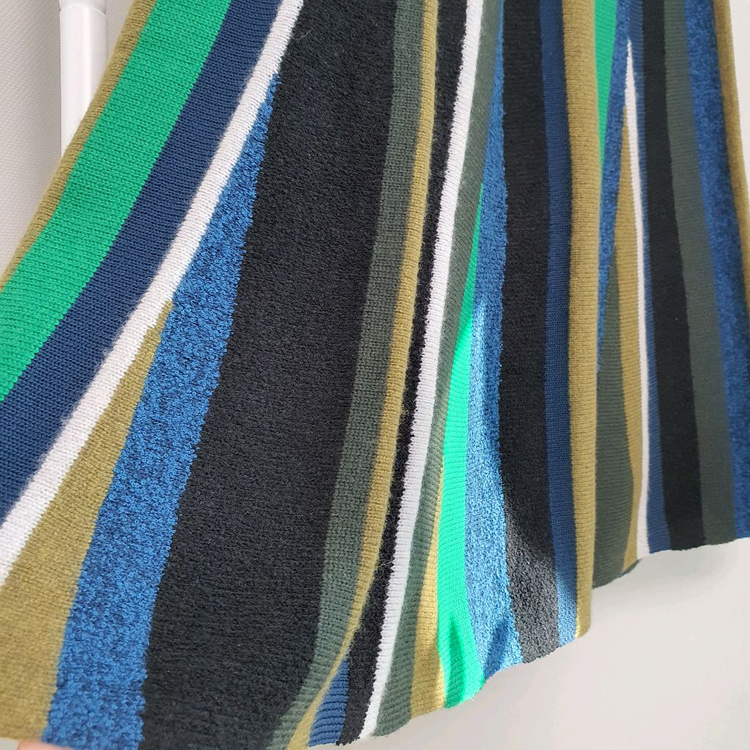 겐조 믹스드 플레어 니트 밴딩스커트--2