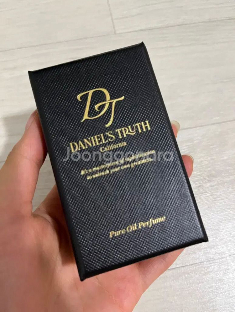 다니엘트루스 밤쉘 롤온 향수--1