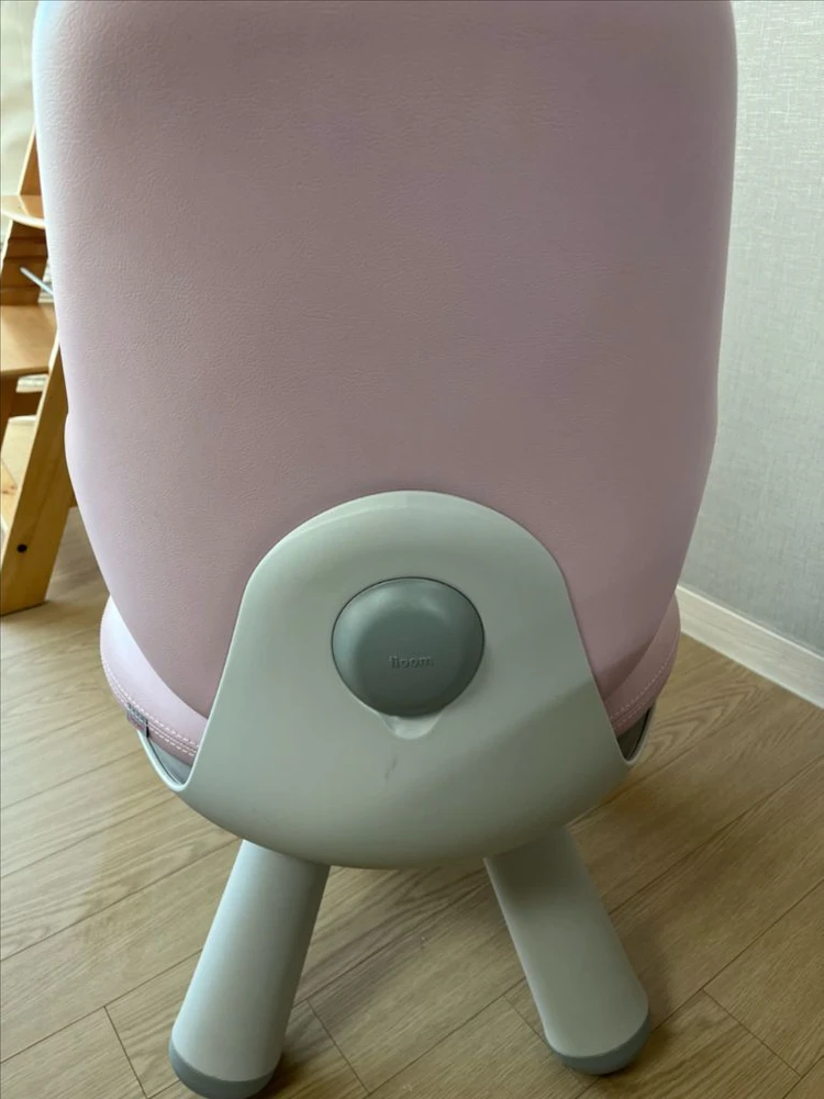 일룸 피넛형그로잉책상 윙키즈의자 이미지