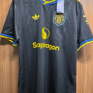 맨유 25 26 써드 유니폼 구합니다 이미지